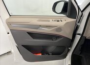 Volkswagen Multivan 28