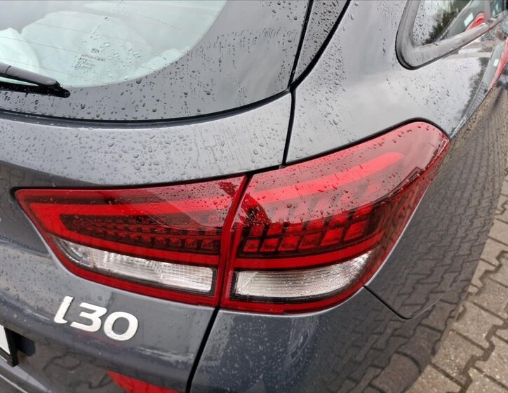 Hyundai i30 Kombi 998,0 74 kw
