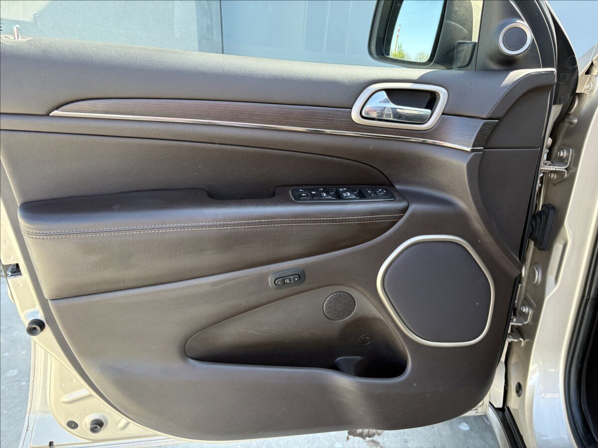 Jeep Grand Cherokee SUV / Terénní 3,0 l 184 kw