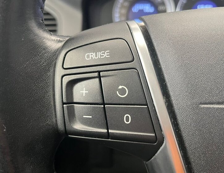 Volvo XC60 SUV / Terénní 2,0 l 120 kw