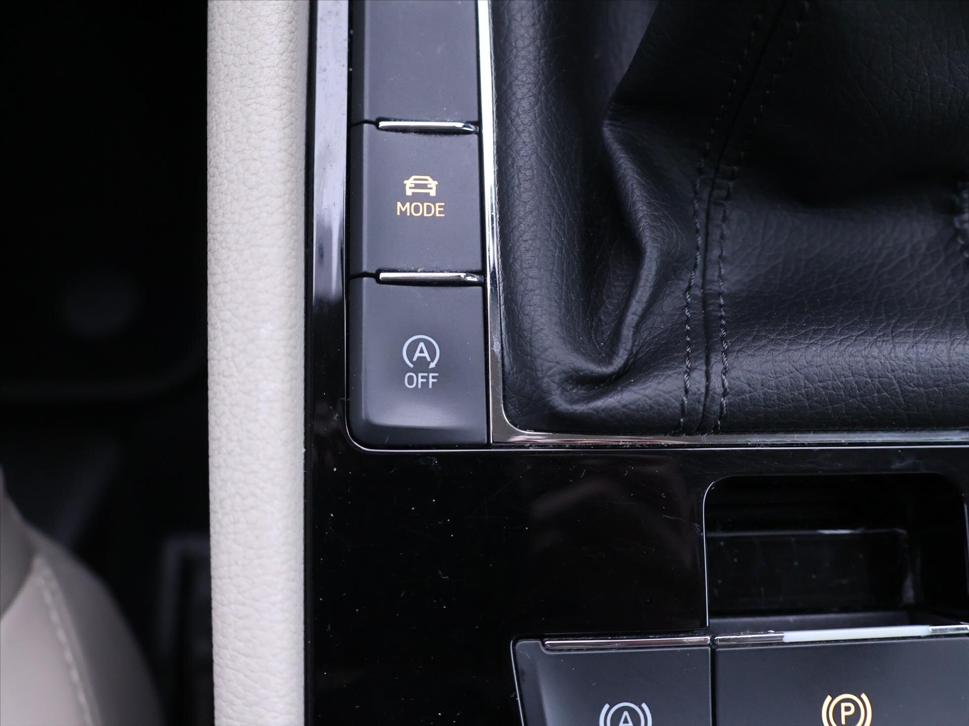 Škoda Superb Liftback 2,0 l 110 kw