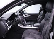 Audi Q7 11