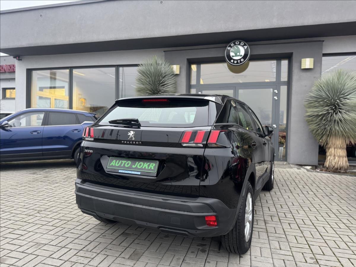 Peugeot 3008 SUV 1,2 l 96 kw