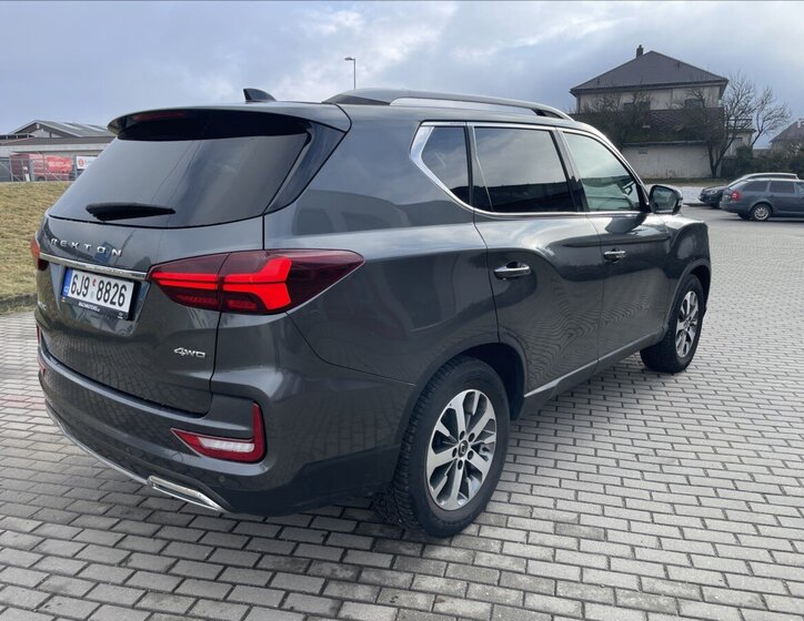 SsangYong Rexton Kombi 2,2 l 148 kw