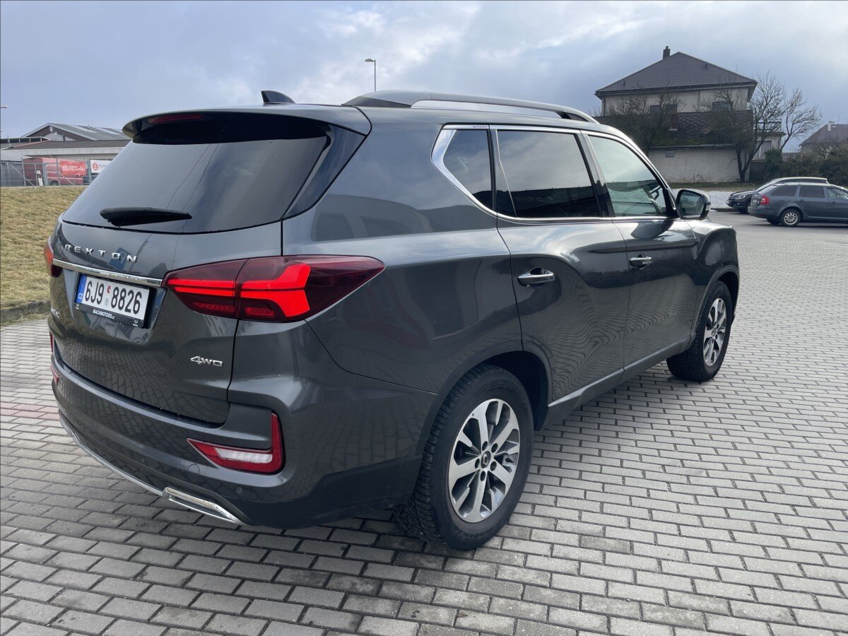 SsangYong Rexton Kombi 2,2 l 148 kw