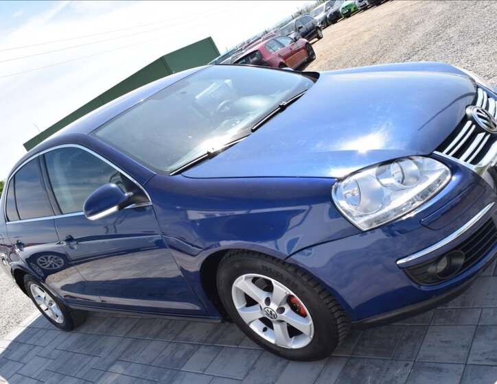 Volkswagen Jetta Sedan / Limuzína 1,9 l 77 kw