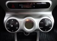 Toyota Urban Cruiser Hatchback 1,3 l 74 kw