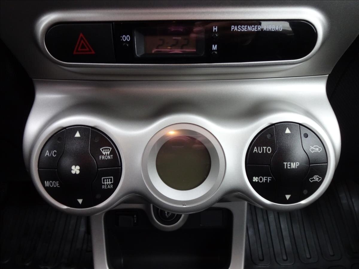 Toyota Urban Cruiser Hatchback 1,3 l 74 kw