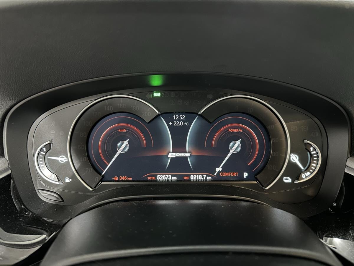 BMW Řada 5 Sedan / Limuzína 2,0 l 135 kw