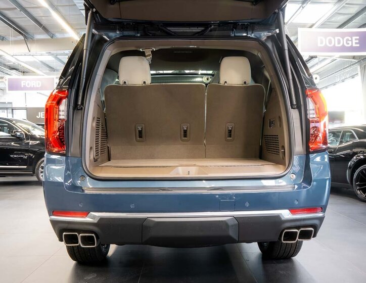 GMC Yukon SUV 6,2 l 313 kw