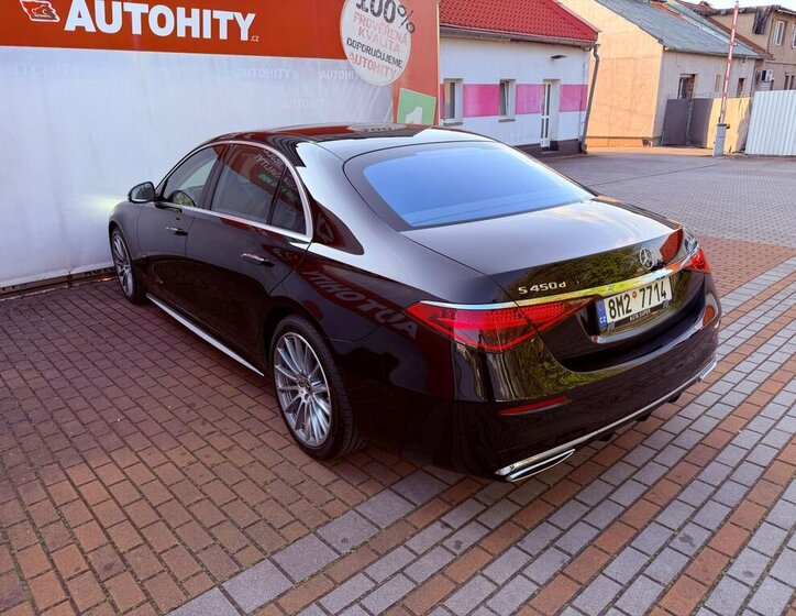 Mercedes-Benz Třídy S Sedan / Limuzína 0,0 270 kw