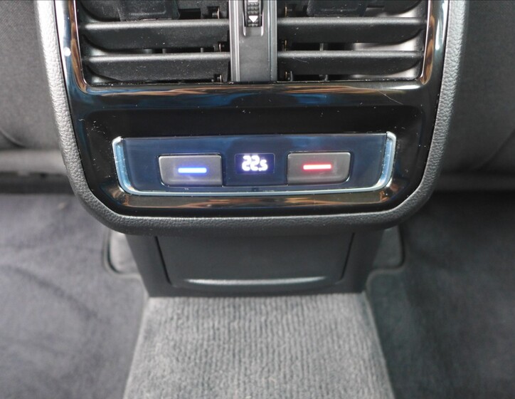 Volkswagen Passat 31