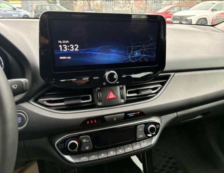 Hyundai i30 Liftback 1,5 l 103 kw