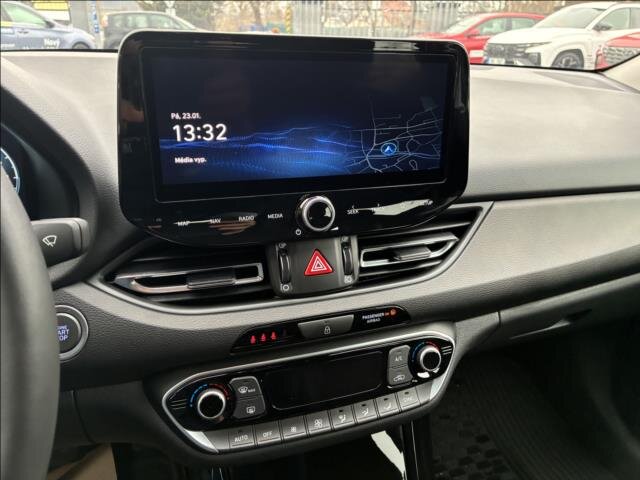 Hyundai i30 Liftback 1,5 l 103 kw