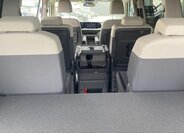 Volkswagen Multivan 8