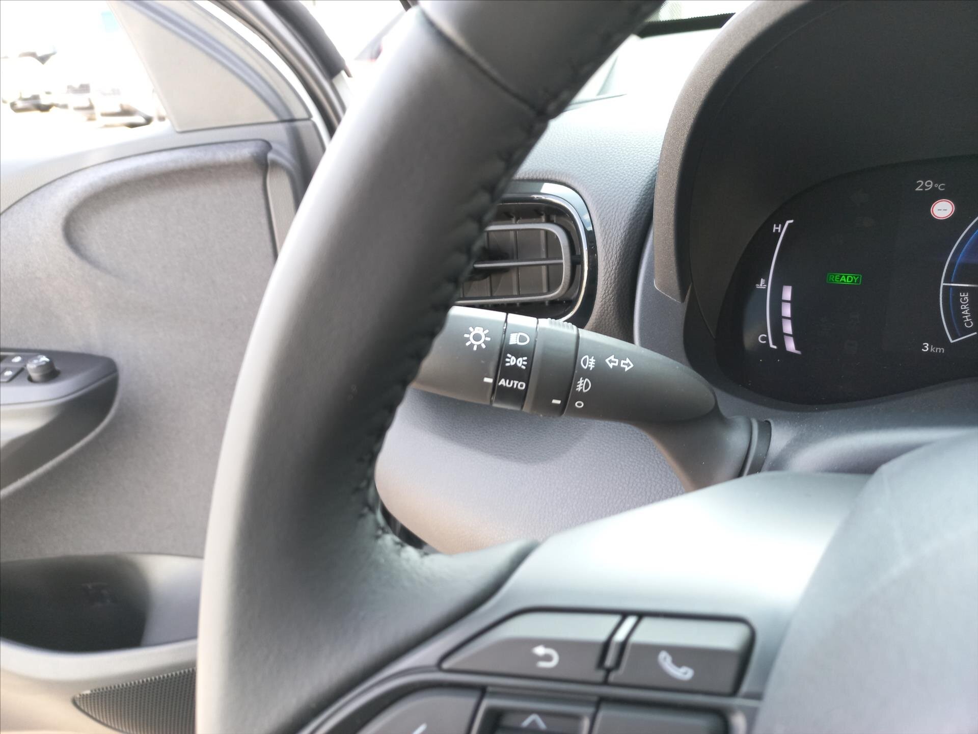 Toyota Yaris Cross CUV 1,5 l 68 kw