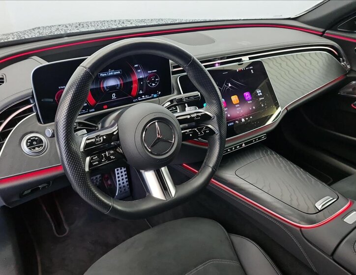 Mercedes-Benz Třídy E Kombi 2,0 l 145 kw