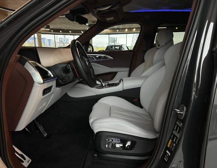 BMW XM SUV / Terénní 4,4 l 480 kw