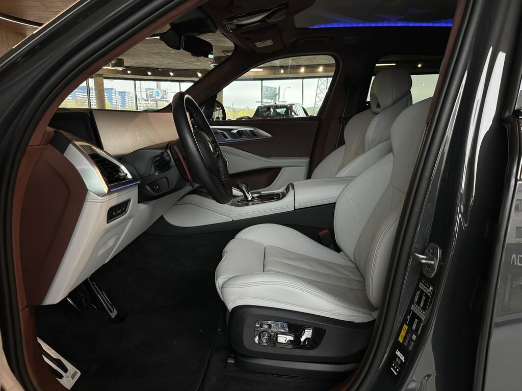 BMW XM SUV / Terénní 4,4 l 480 kw