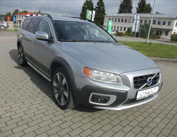 Volvo XC70 6
