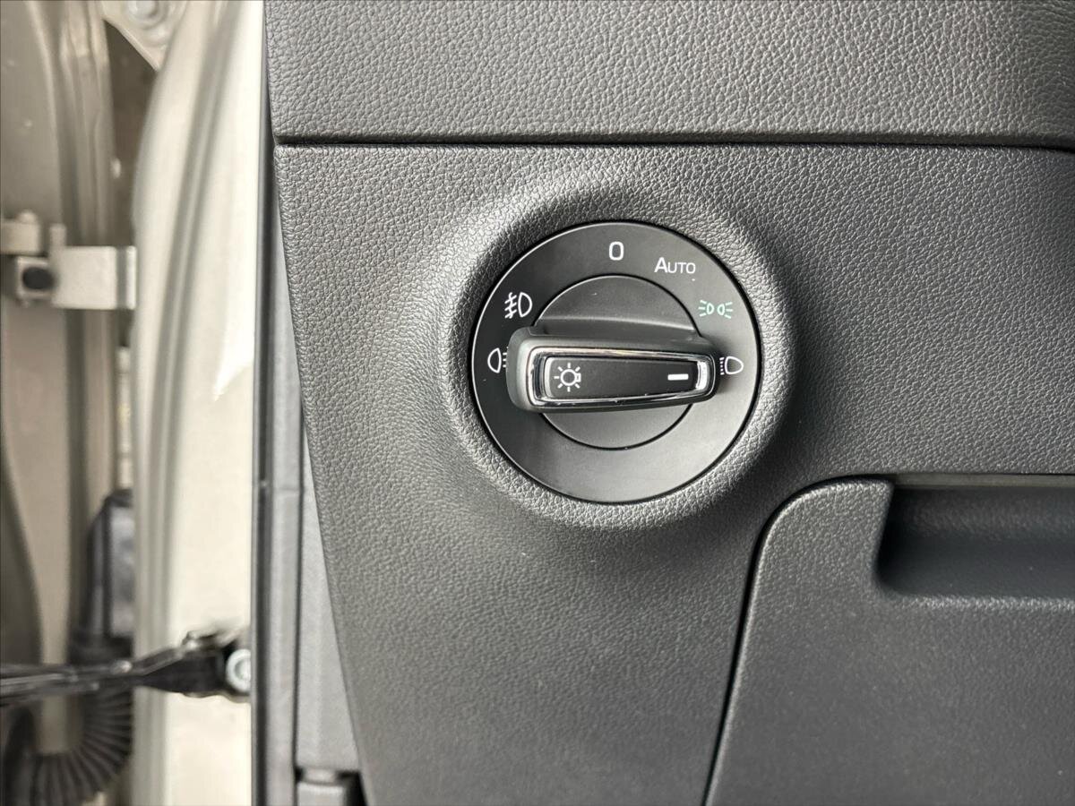 Škoda Karoq SUV / Terénní 1,5 l 110 kw