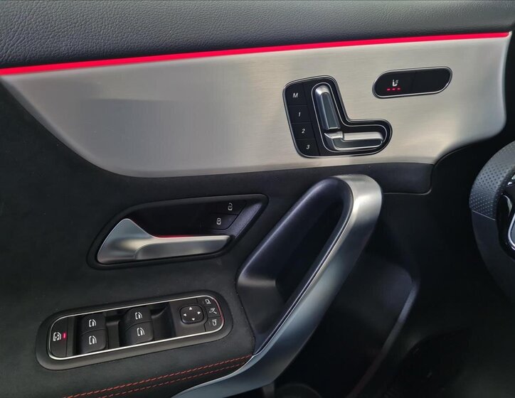 Mercedes-Benz Třídy A 12