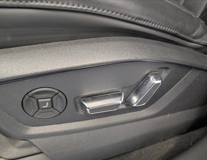 Audi Q8 Hatchback 3,0 l 250 kw