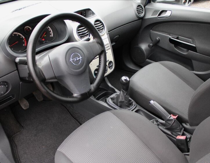 Opel Corsa Hatchback 998,0 44 kw