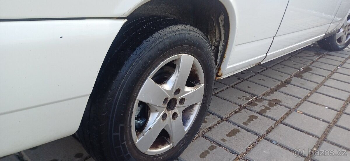 Volkswagen Caravelle VAN / Minibus 0,0 75 kw