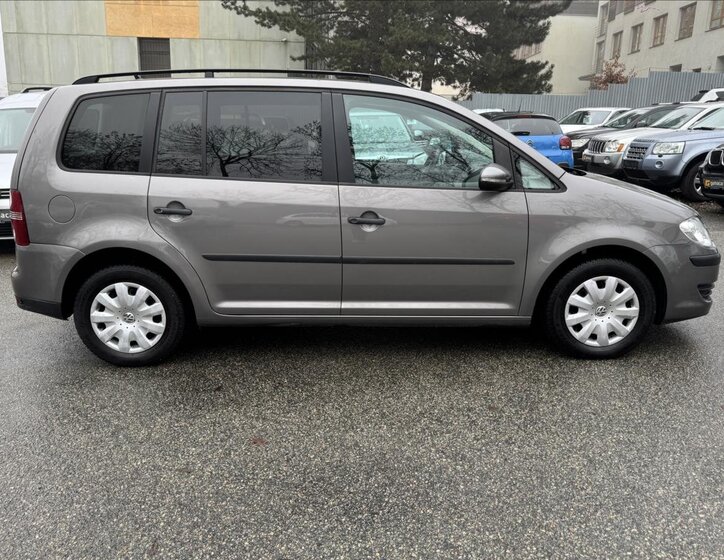 Volkswagen Touran 3