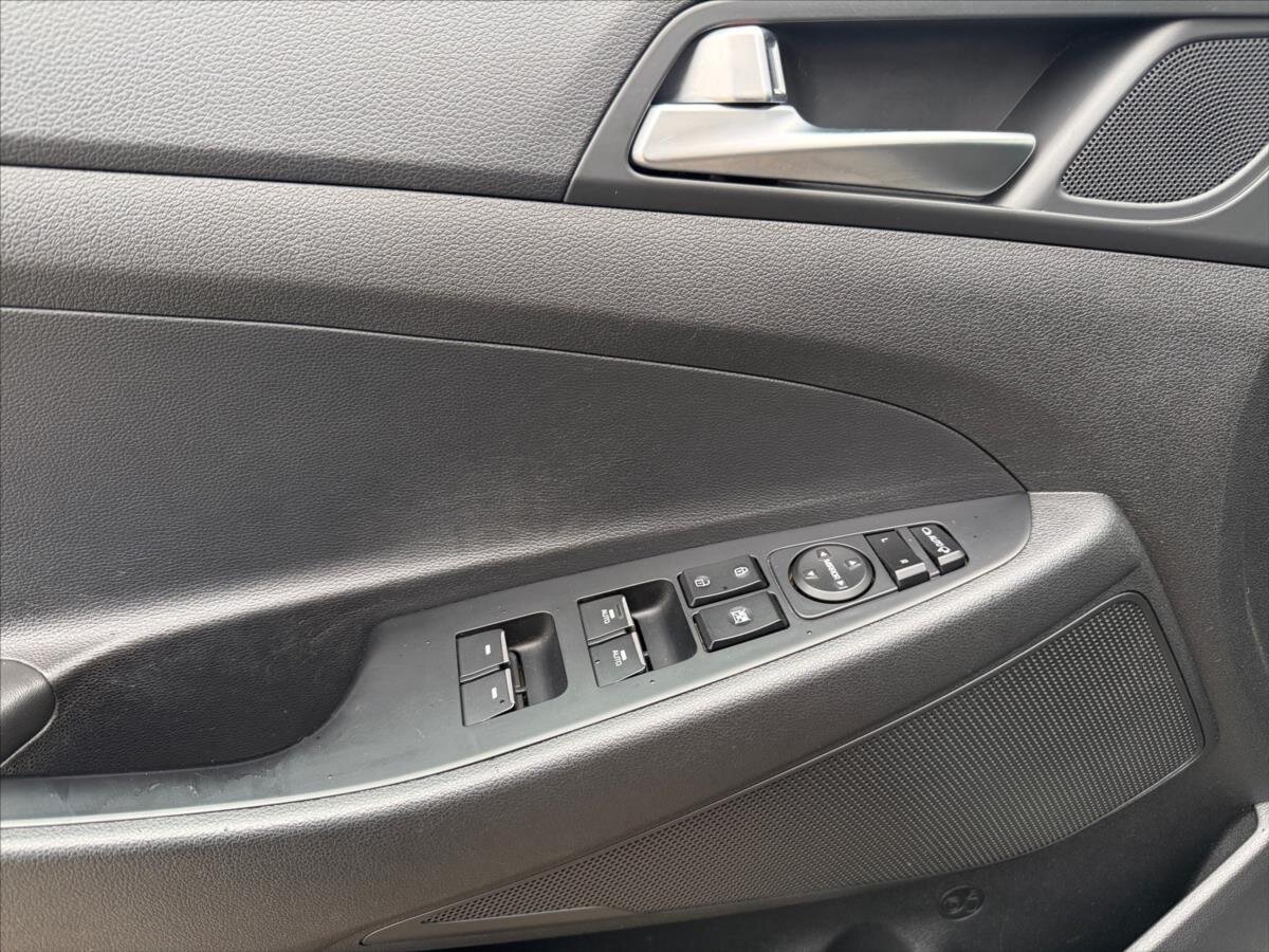Hyundai Tucson SUV 1,6 l 100 kw