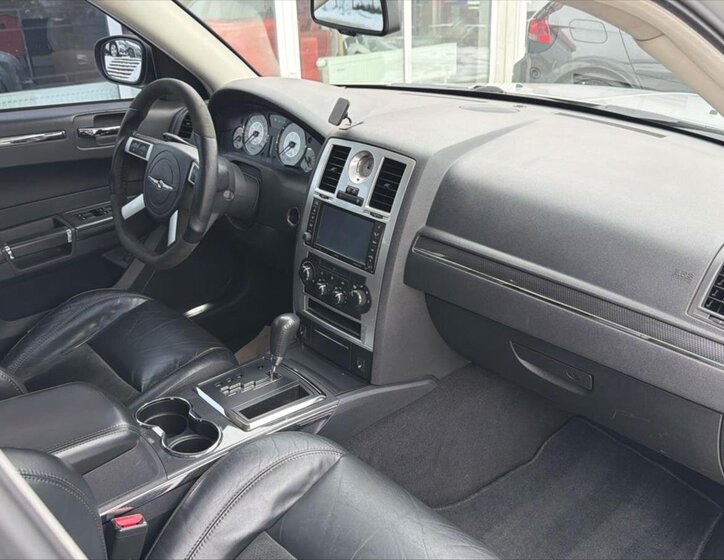 Chrysler 300C Kombi 3,0 l 160 kw