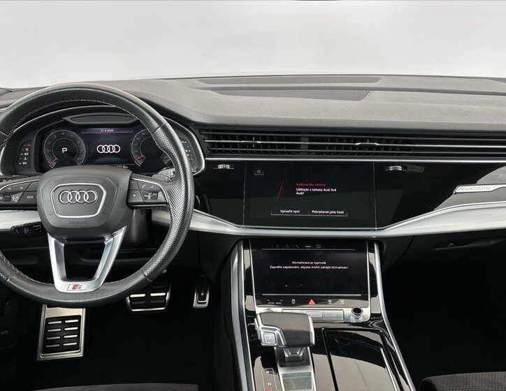 Audi Q8 SUV / Terénní 3,0 l 250 kw