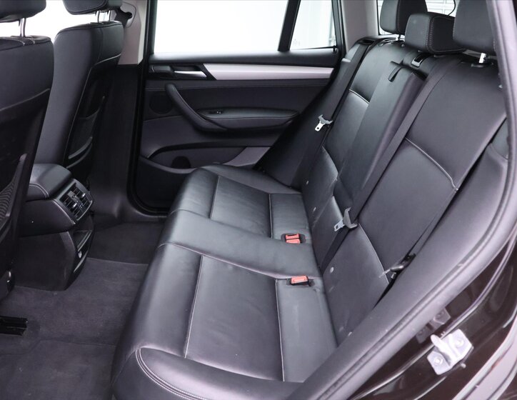 BMW X3 SUV 2,0 l 140 kw