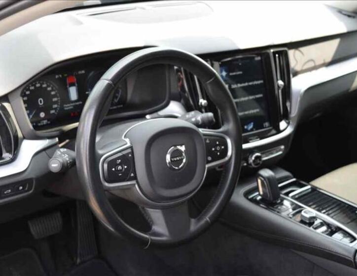 Volvo V60 13