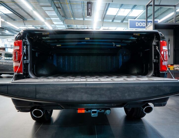 Dodge RAM Pick-up 5,7 l 291 kw