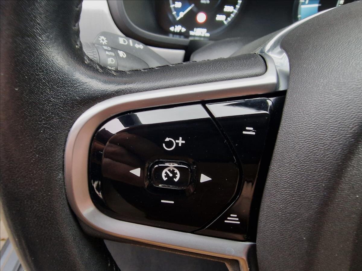 Volvo V90 Kombi 2,0 l 173 kw