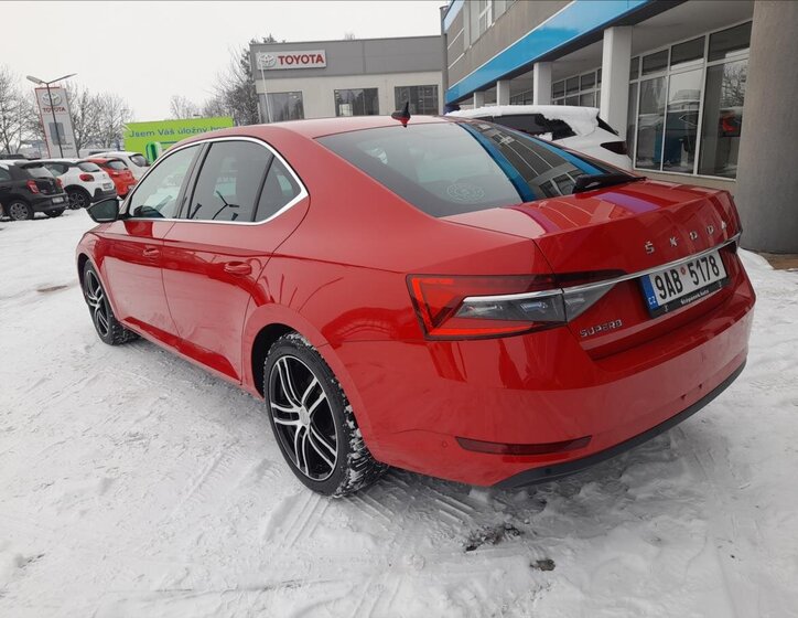 Škoda Superb Liftback 2,0 l 110 kw