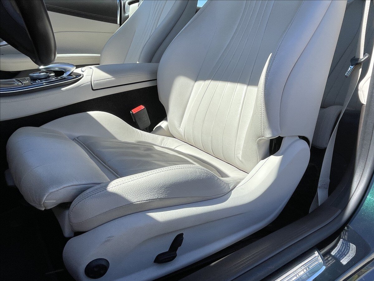 Mercedes-Benz Třídy E Kupé 2,0 l 180 kw