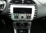 Lancia Delta Hatchback 1,4 l 88 kw