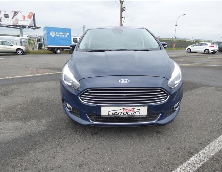 Ford S-MAX 9