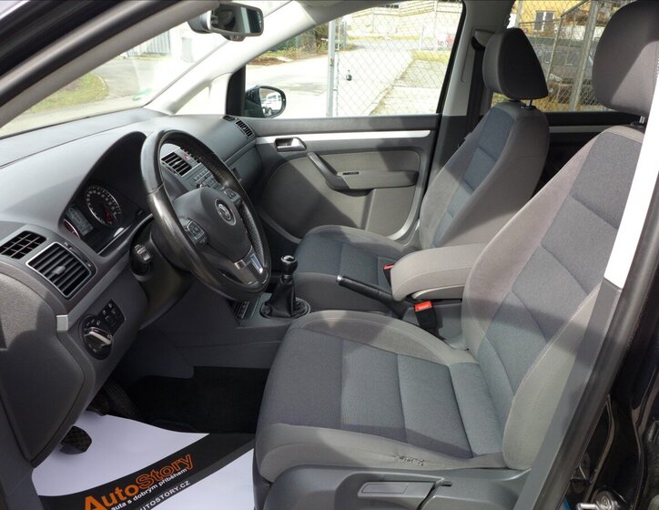 Volkswagen Touran Kombi 1,4 l 103 kw