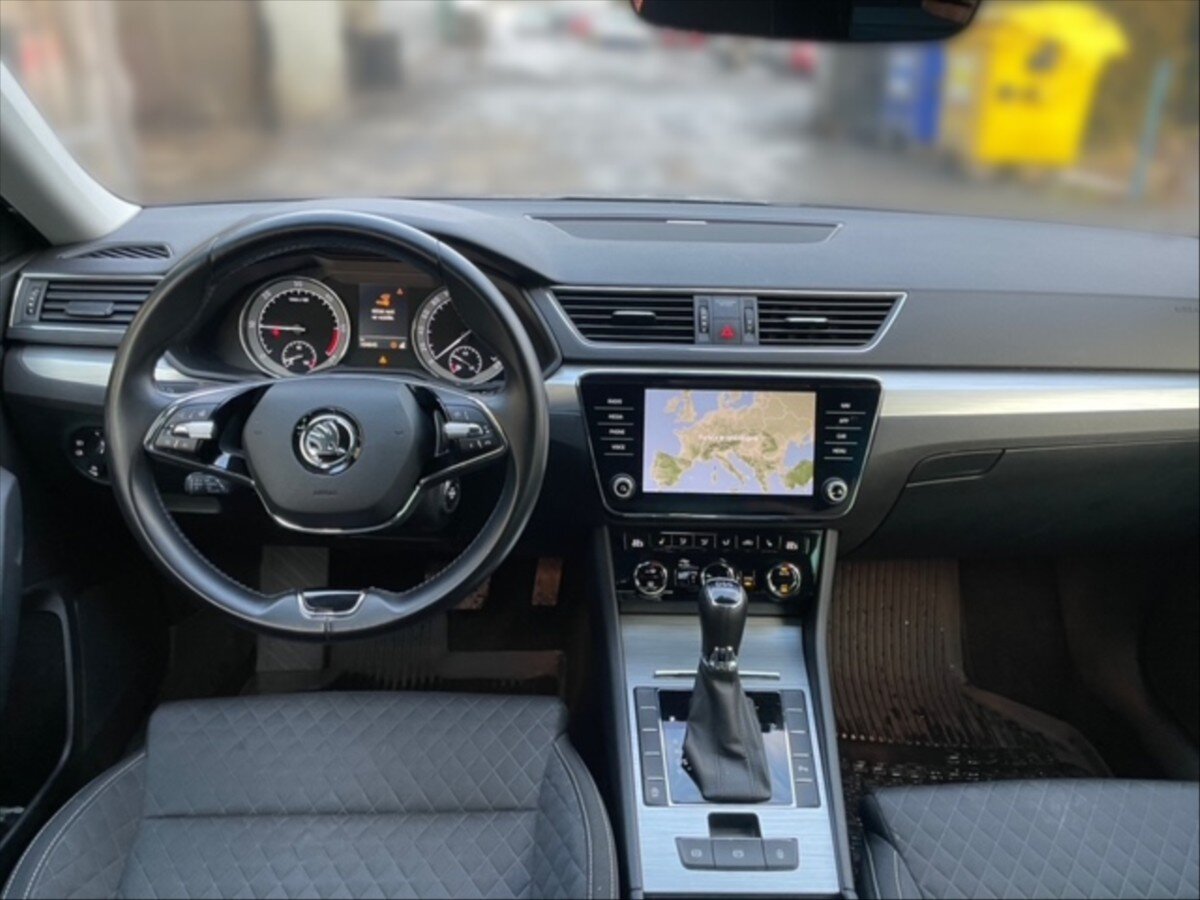 Škoda Superb Liftback 2,0 l 110 kw