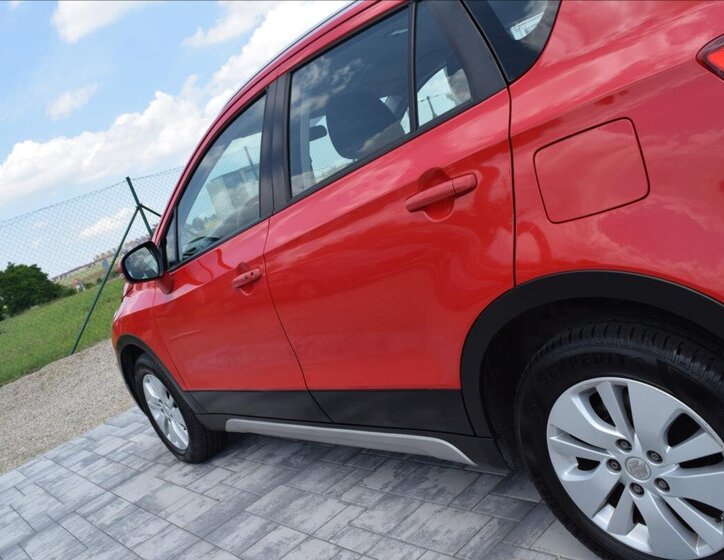 Suzuki SX4 S-Cross Hatchback 1,6 l 88 kw