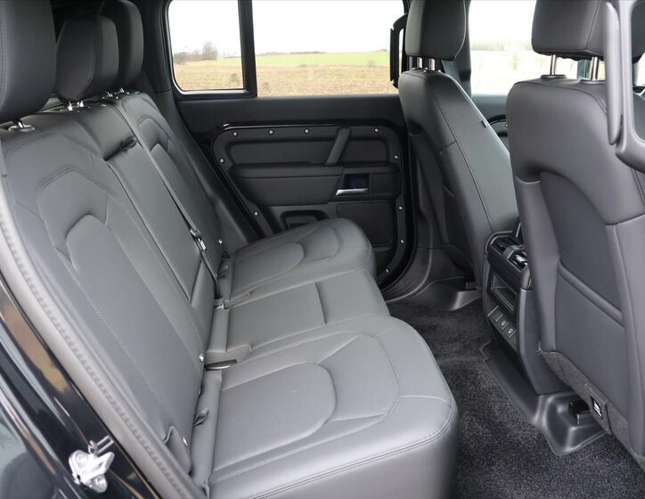 Land Rover Defender SUV / Terénní 5,0 l 313 kw