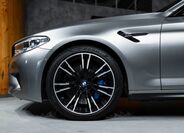 BMW M5 2