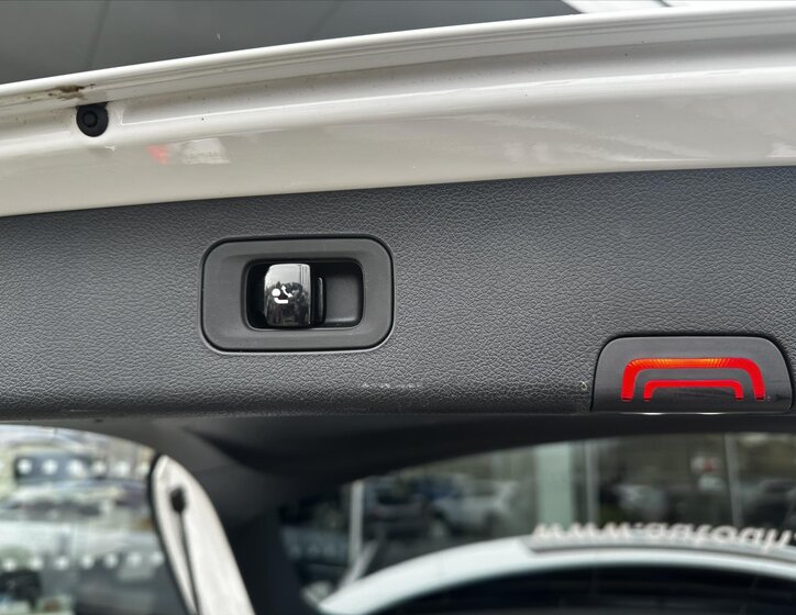 Mercedes-Benz Třídy E Kombi 3,0 l 270 kw