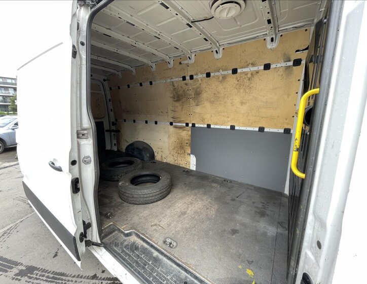 Volkswagen Crafter 19