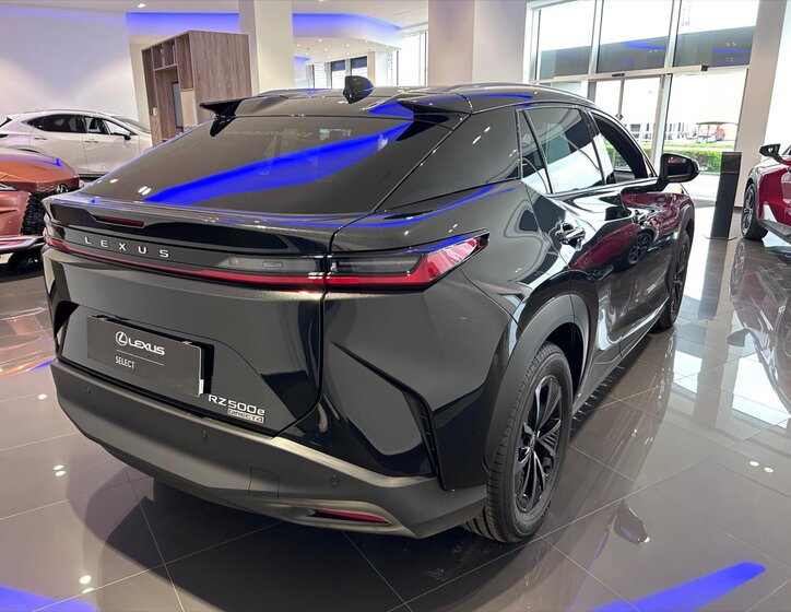 Lexus Ostatní SUV / Terénní 0,0 280 kw