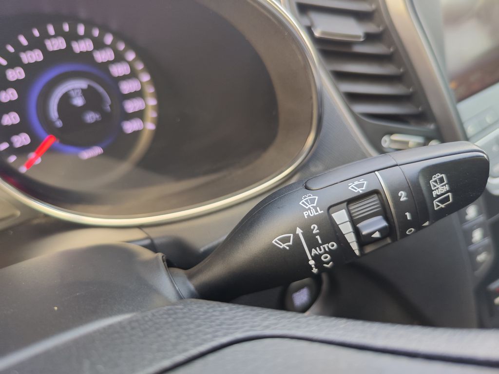 Hyundai Grand Santa Fe